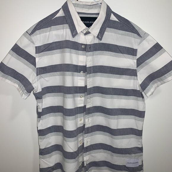 Calvin Klein short sleeve button down stripe shirt - Picture 1 of 3